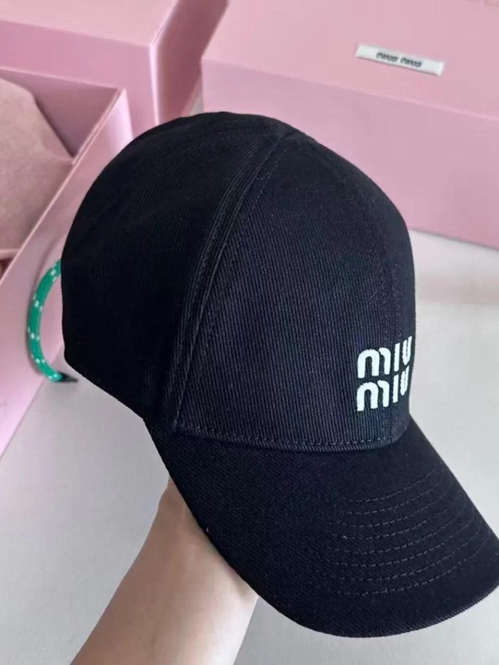 ✨MIU MIU black baseball cap